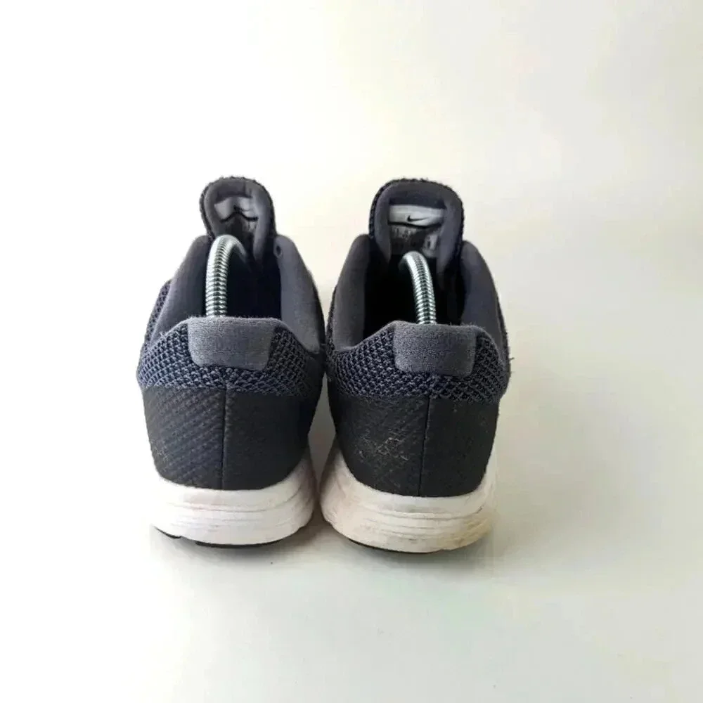 Nike Revolution 3 - 11.5